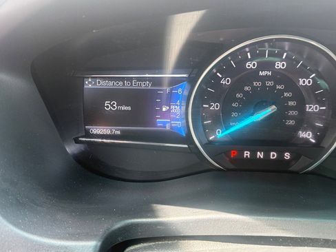 Used 2017 Ford Explorer XLT w/ Equipment Group 202A AWD/4WD image 14