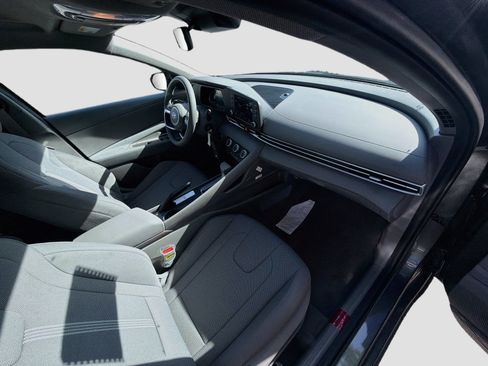 New 2026 Hyundai Elantra SE FWD image 23