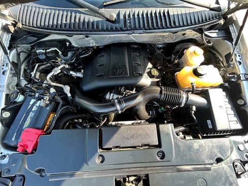 Used 2017 Ford Expedition Limited image 29
