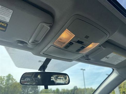 Used 2016 Toyota RAV4 XLE image 12