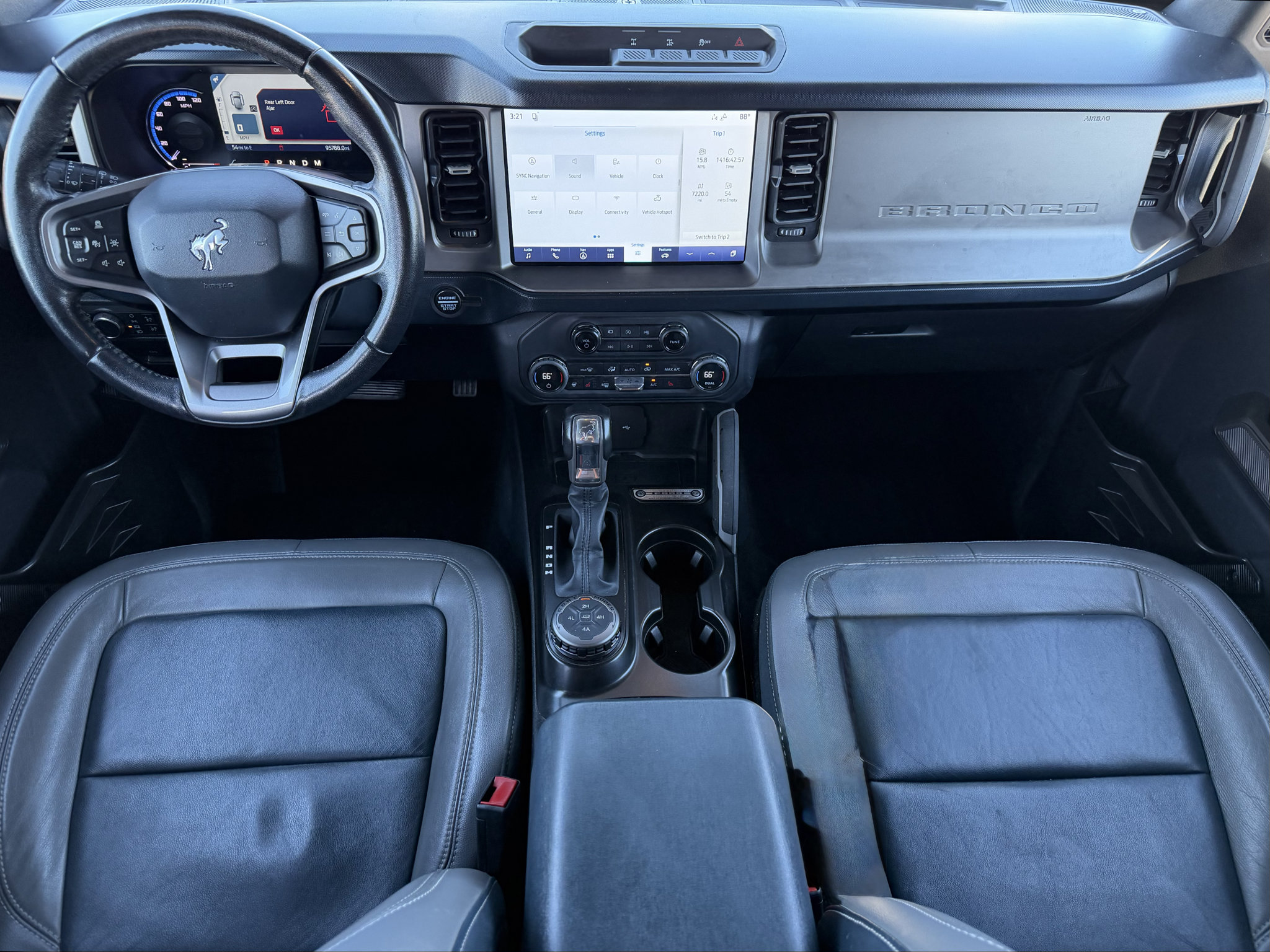 Used 2021 Ford Bronco Outer Banks AWD/4WD image 10