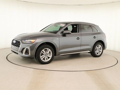 Certified 2023 Audi Q5 2.0T Premium w/ Convenience Package image 13