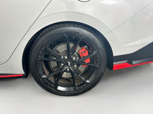 Used 2025 Hyundai Elantra N FWD image 11