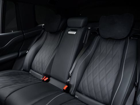 Used 2024 Mercedes-Benz Maybach GLS 600 4MATIC image 73