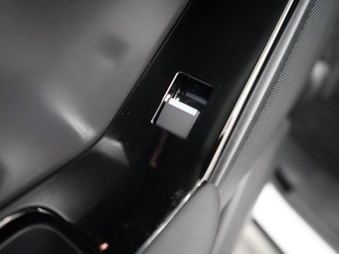 Used 2024 Land Rover Range Rover Velar Dynamic SE image 66