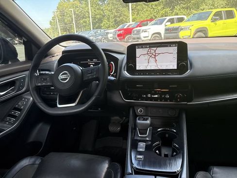 Certified 2021 Nissan Rogue Platinum FWD image 3
