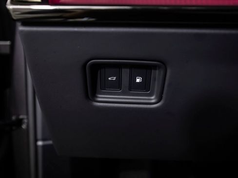 Used 2024 Land Rover Range Rover Sport Autobiography AWD/4WD image 33