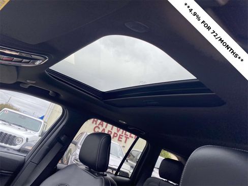 New 2025 Jeep Grand Cherokee Altitude image 21