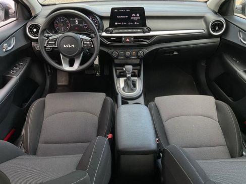 Used 2024 Kia Forte LXS w/ LXS Technology Package image 19