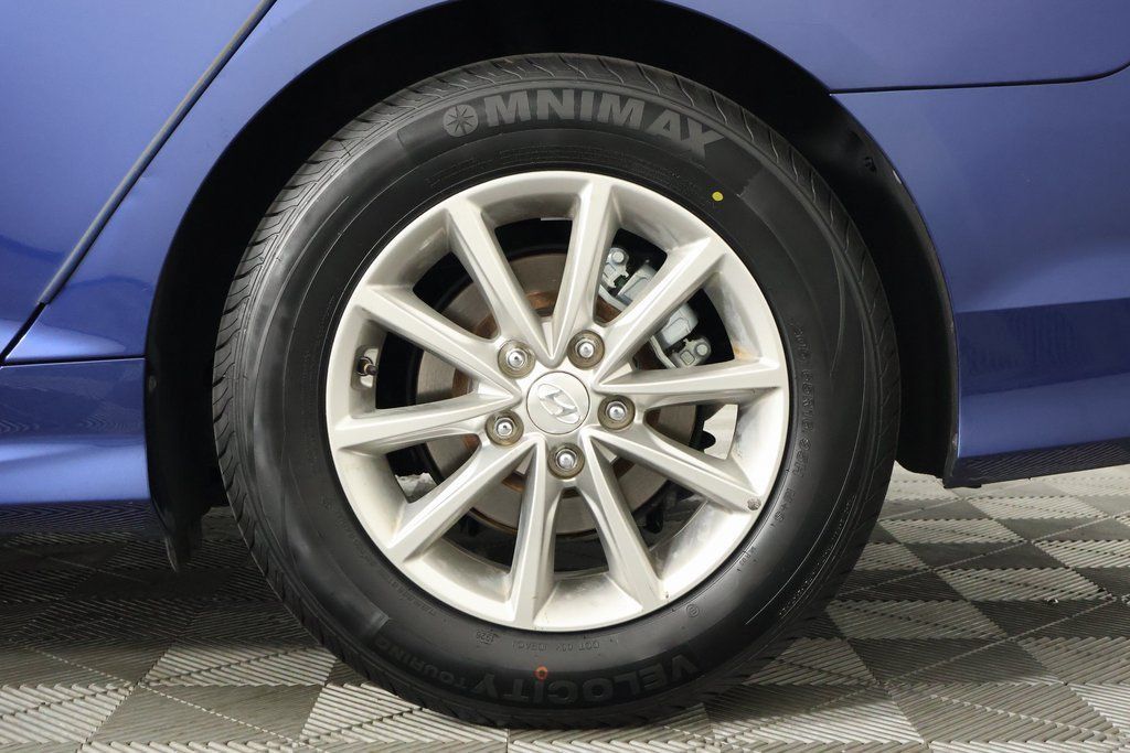 Used 2018 Hyundai Sonata SE FWD image 16