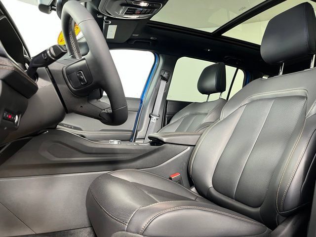 Used 2026 Jeep Cherokee Limited AWD/4WD image 17