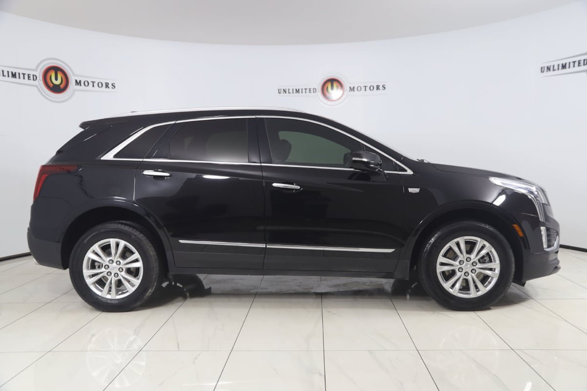 Used 2022 Cadillac XT5 Luxury FWD image 2