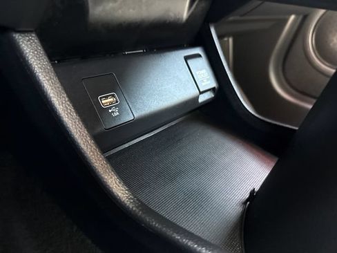 Used 2022 Honda HR-V LX image 28
