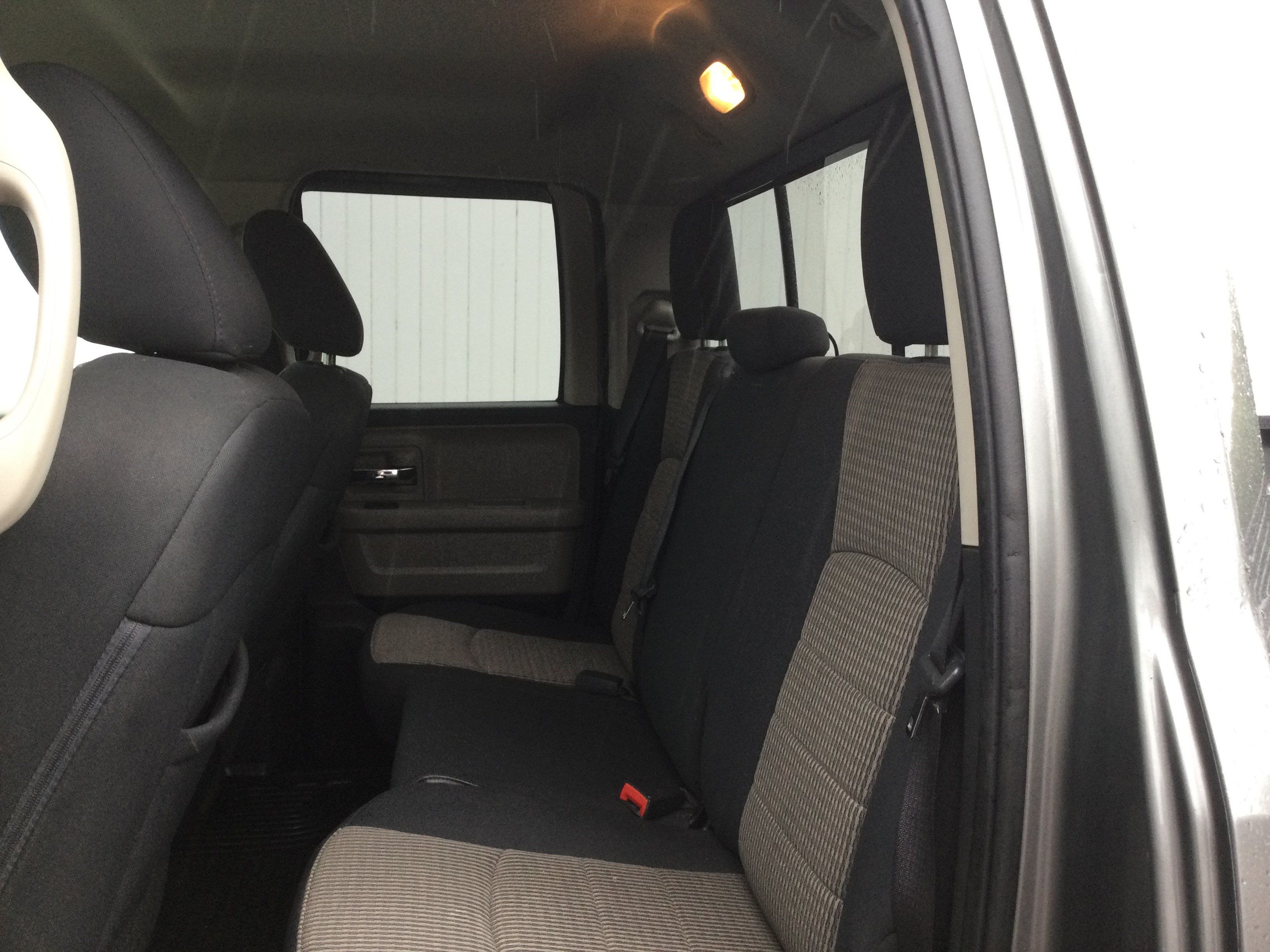 Used 2012 RAM 1500 Classic SLT w/ SLT Plus D←cor Group AWD/4WD image 6