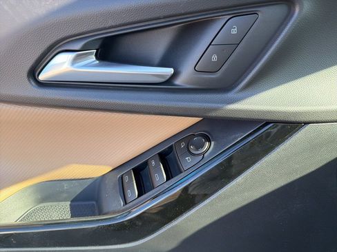 New 2026 Chevrolet Equinox ACTIV AWD/4WD image 32