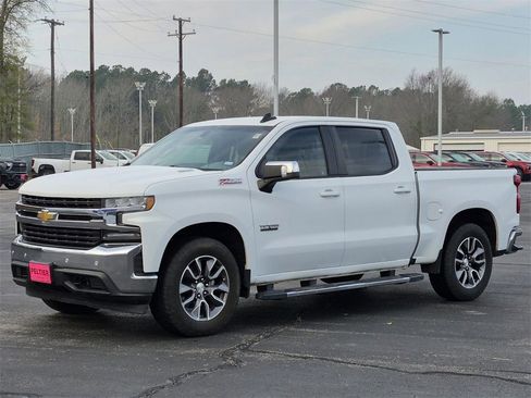 Used 2020 Chevrolet Silverado 1500 LT w/ Texas Edition image 3
