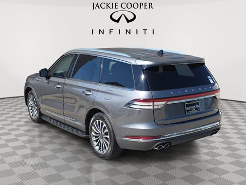 Used 2023 Lincoln Aviator Reserve AWD/4WD image 7