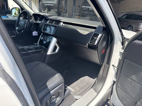 Used 2016 Land Rover Range Rover Supercharged AWD/4WD image 12