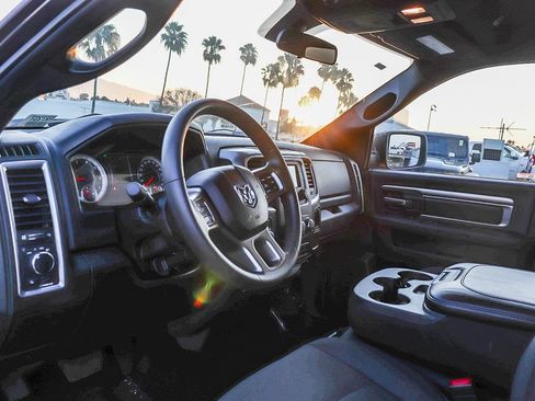 Used 2024 RAM 1500 Warlock AWD/4WD image 22