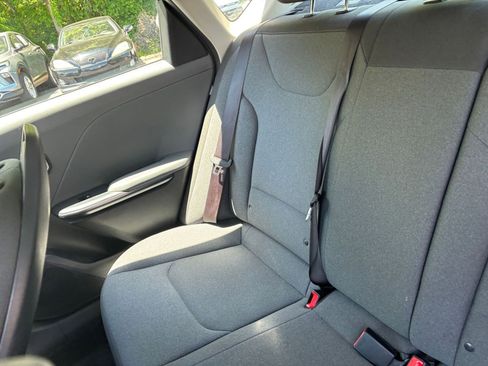 Used 2025 Kia K4 FWD image 35