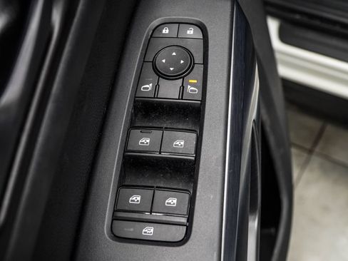 Used 2024 Nissan Pathfinder Rock Creek AWD/4WD image 37
