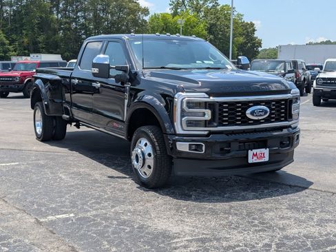 New 2026 Ford F450 Platinum w/ Platinum Plus Package AWD/4WD image 2