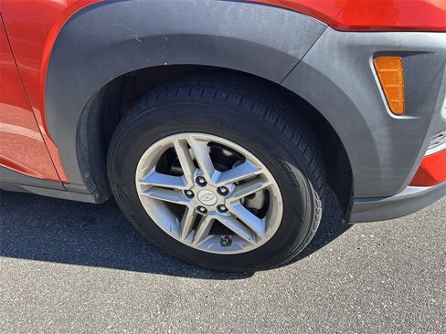 Used 2019 Hyundai Kona SE image 5