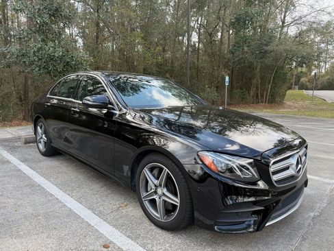 Used 2017 Mercedes-Benz E 300 image 3