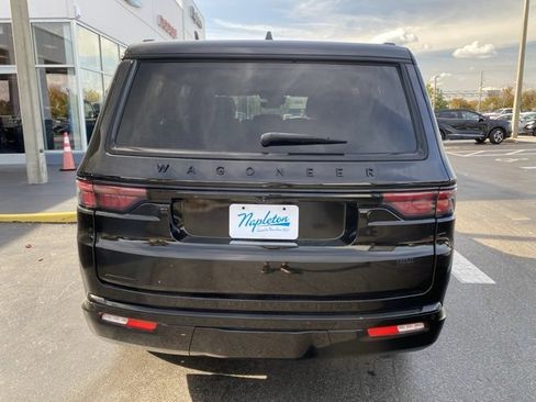 Used 2023 Jeep Wagoneer Series II image 7