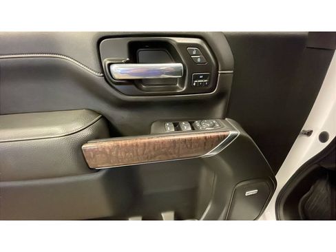 Used 2021 GMC Sierra 2500 Denali w/ Denali Ultimate Package AWD/4WD image 10