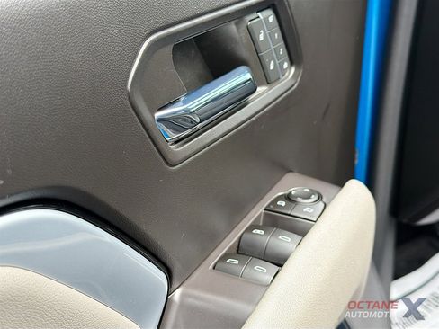 Used 2023 Chevrolet Colorado ZR2 w/ ZR2 Convenience Package III AWD/4WD image 18