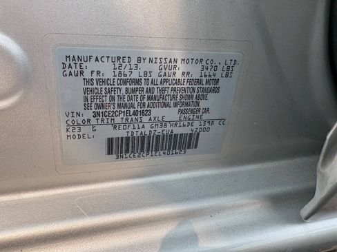Used 2014 Nissan Versa Note SV FWD image 25