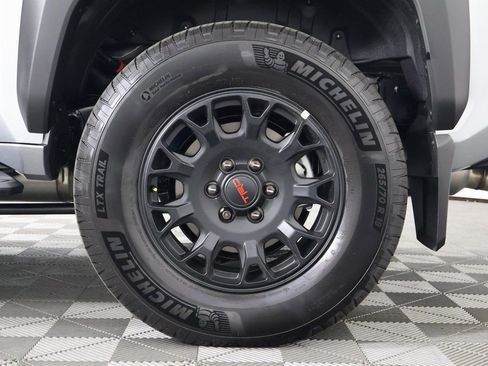 Used 2025 Toyota 4Runner TRD Off-Road image 16