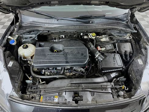 Used 2020 Ford Escape Titanium image 29