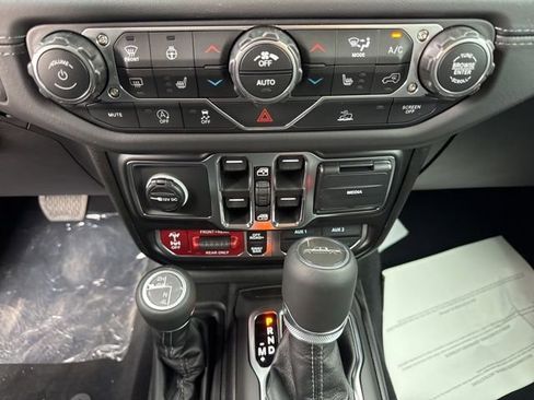 New 2026 Jeep Gladiator Rubicon AWD/4WD image 17