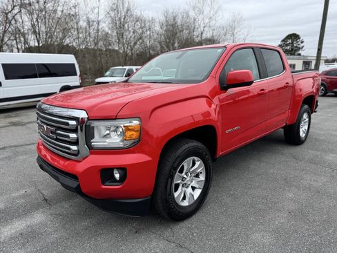 Used 2018 GMC Canyon SLE w/ SLE Convenience Package image 4