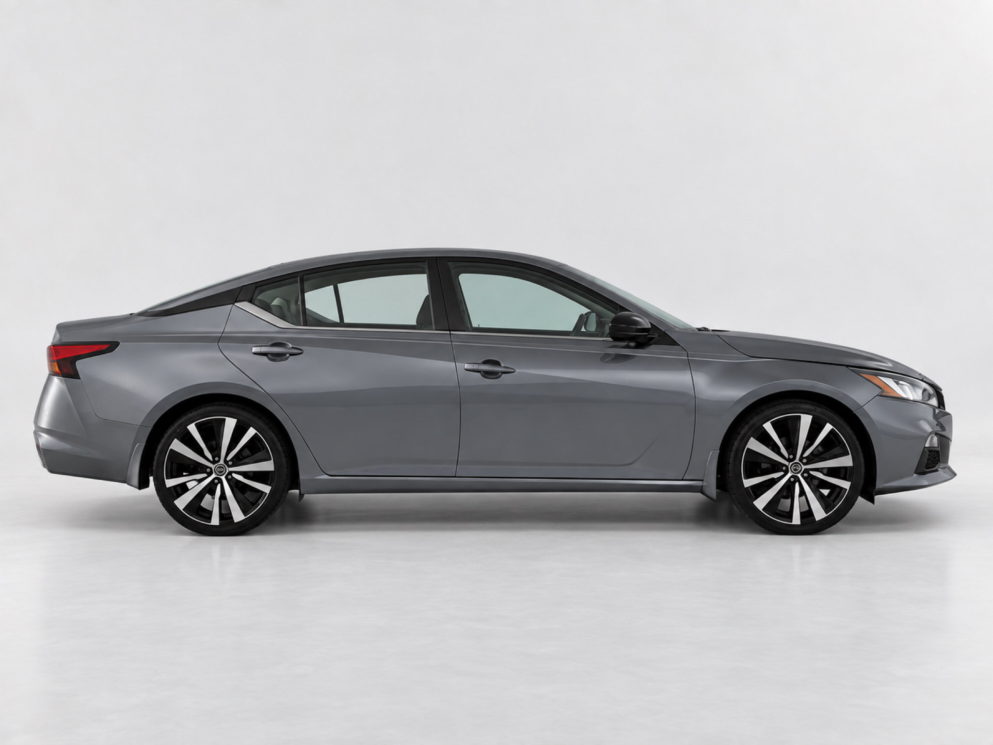 Used 2022 Nissan Altima 2.5 SR FWD image 6
