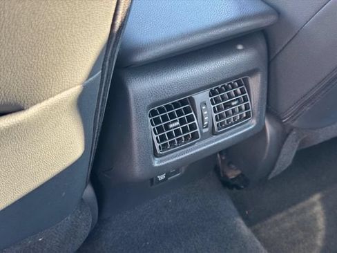 Used 2025 Toyota Camry SE FWD image 12