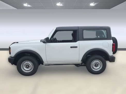 New 2025 Ford Bronco 2-Door image 2