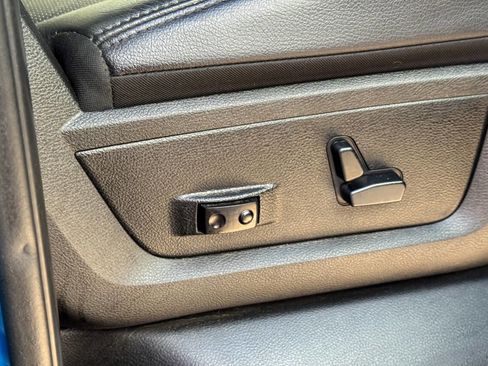 Used 2018 RAM 1500 Sport w/ Hydro Blue Sport Package image 21