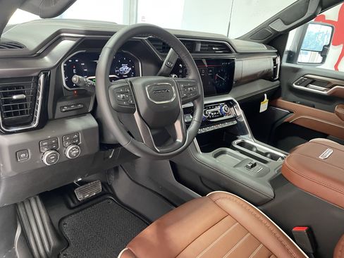 New 2026 GMC Sierra 2500 Denali Ultimate AWD/4WD image 14