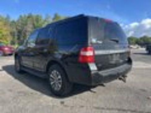 Used 2017 Ford Expedition XLT w/ Equipment Group 202A AWD/4WD image 6