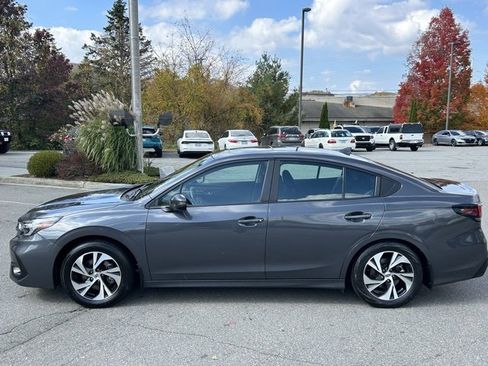 Used 2024 Subaru Legacy Premium image 8