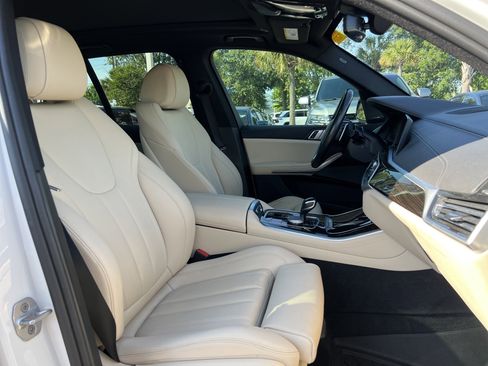 Used 2021 BMW X5 sDrive40i w/ Premium Package RWD image 33