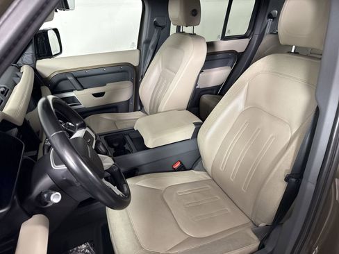Used 2021 Land Rover Defender 110 SE image 19