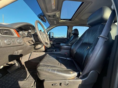 Used 2011 Chevrolet Silverado 2500 LTZ w/ LTZ Plus Package image 11