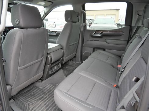 Used 2023 GMC Sierra 1500 Elevation image 25