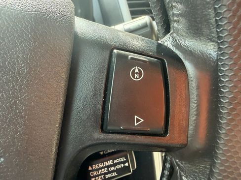 Used 2010 Dodge Journey SXT w/ Flexible Seating Group image 14