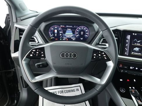 Used 2025 Audi Q4 e-tron Premium image 12