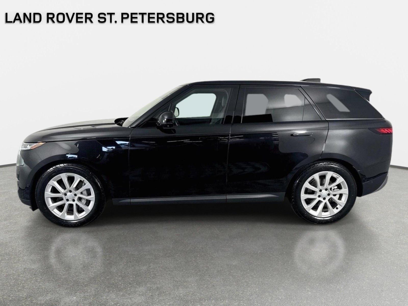 Used 2025 Land Rover Range Rover Sport SE AWD/4WD image 8